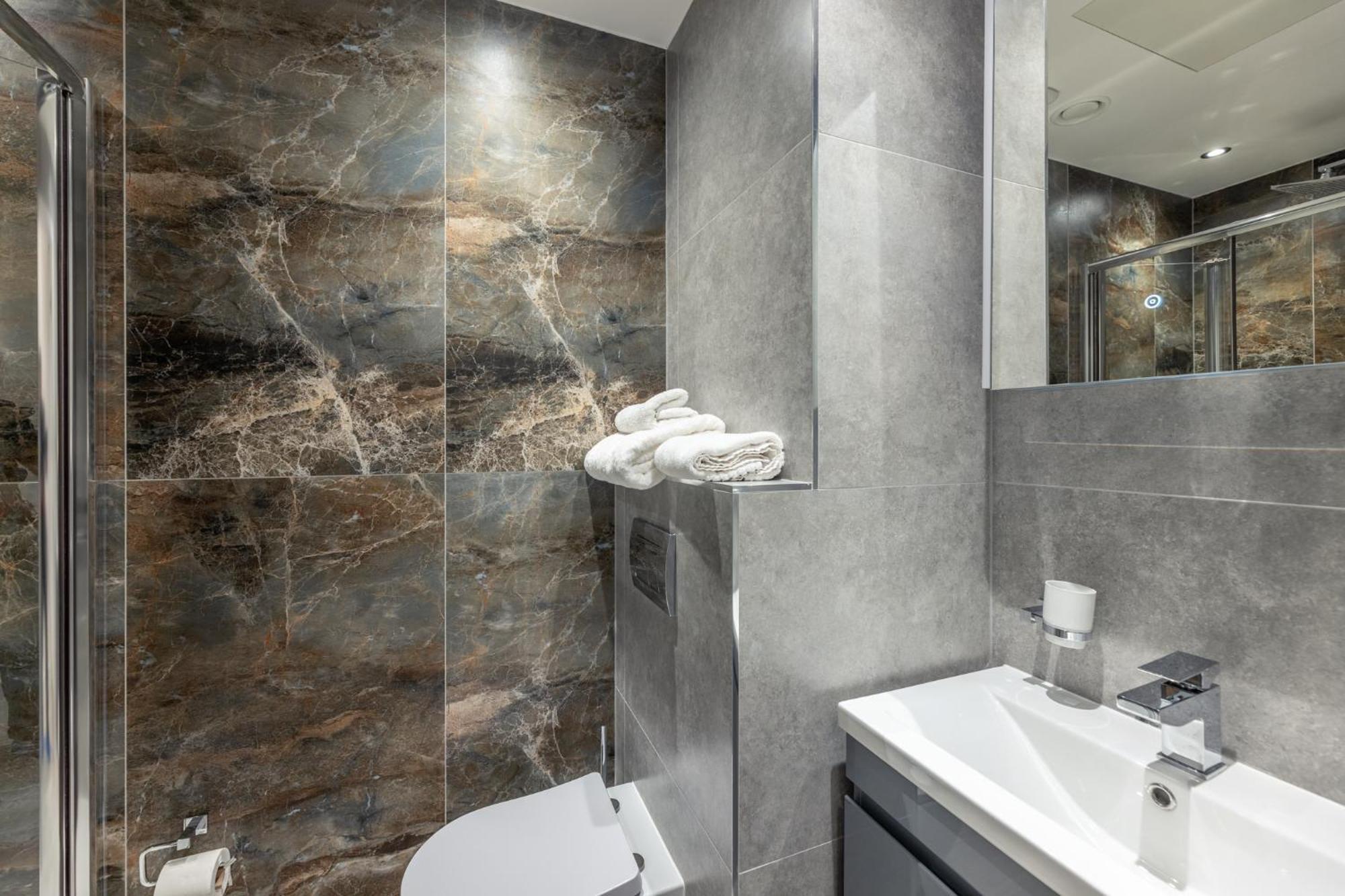 Appartamento Diff-Rent Living Harrow Esterno foto